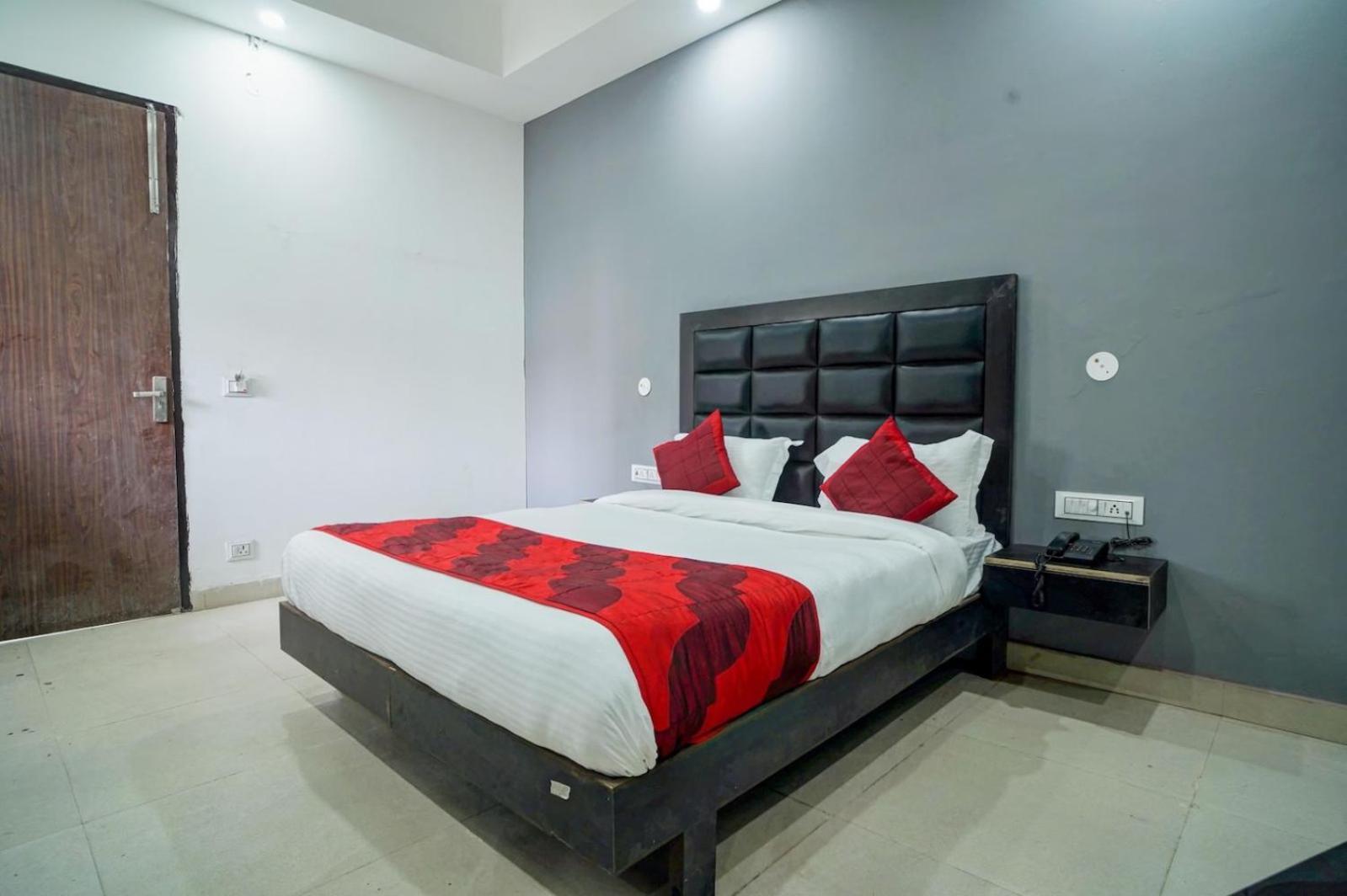 Hotel Green Snapper'100 M From Delhi University Near Isbt Kashmiri Gate Nuova Delhi Esterno foto