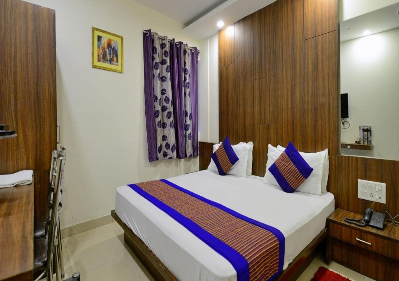 Hotel Green Snapper'100 M From Delhi University Near Isbt Kashmiri Gate Nuova Delhi Esterno foto