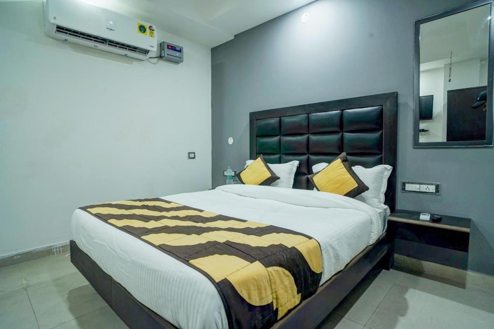 Hotel Green Snapper'100 M From Delhi University Near Isbt Kashmiri Gate Nuova Delhi Esterno foto
