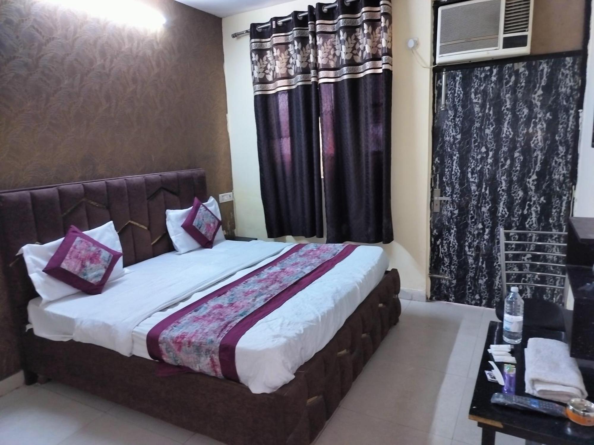 Hotel Green Snapper'100 M From Delhi University Near Isbt Kashmiri Gate Nuova Delhi Esterno foto