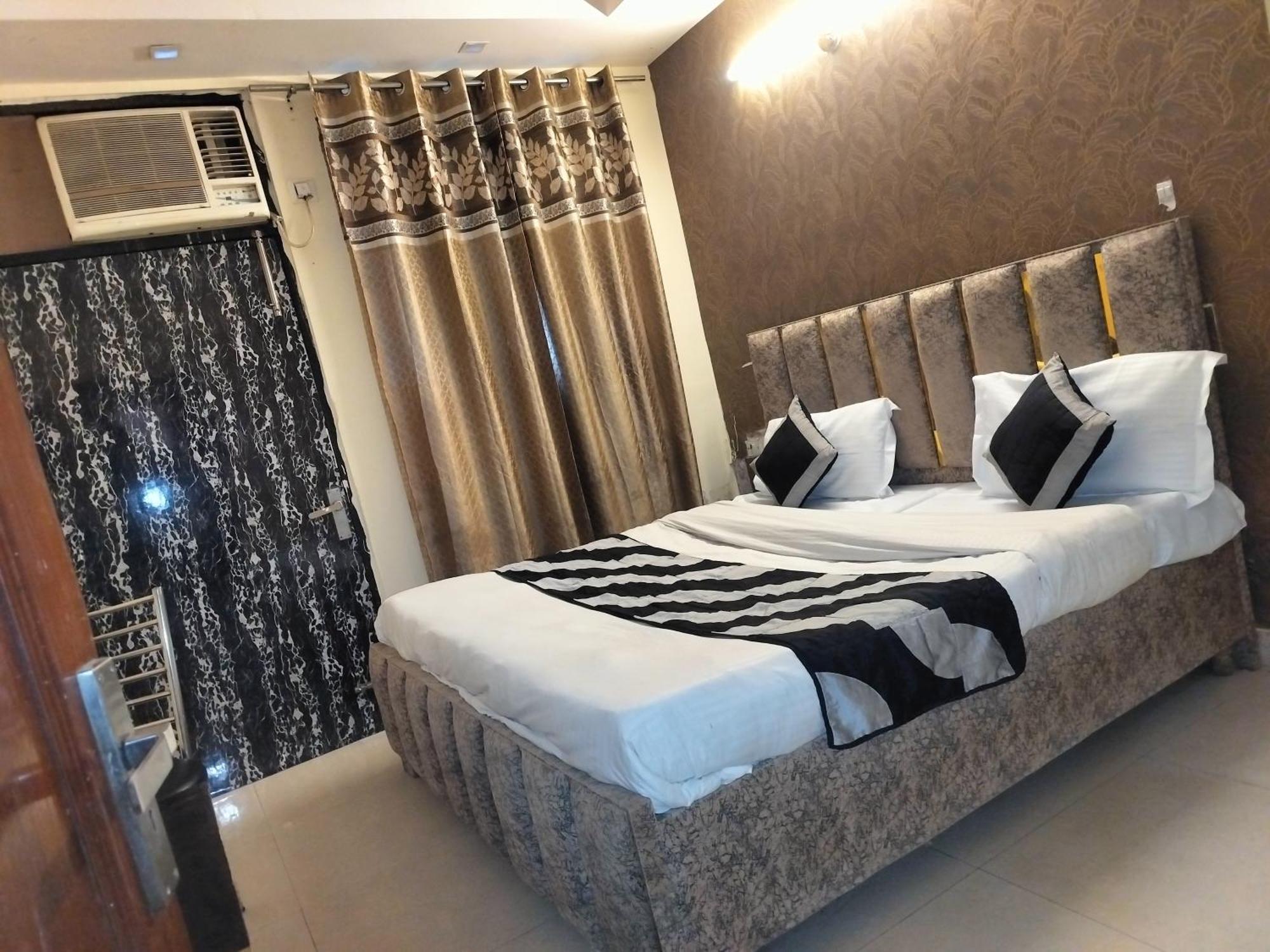 Hotel Green Snapper'100 M From Delhi University Near Isbt Kashmiri Gate Nuova Delhi Esterno foto